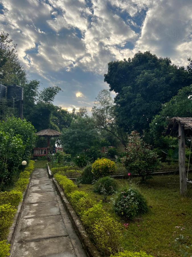 Bardiya Bardia Wildlife Resort מראה חיצוני תמונה
