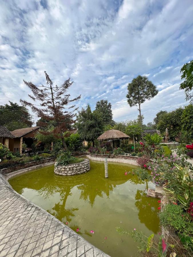 Bardiya Bardia Wildlife Resort מראה חיצוני תמונה
