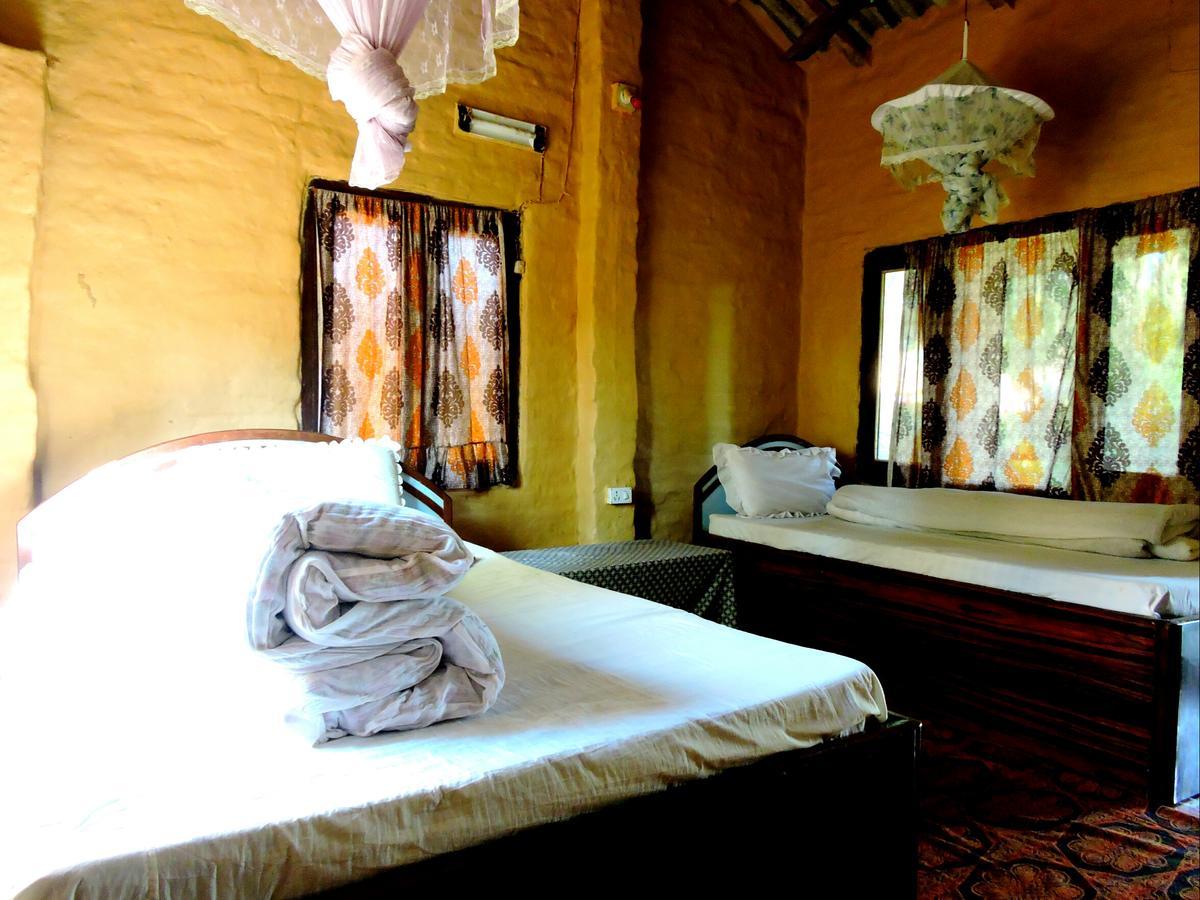 Bardiya Bardia Wildlife Resort מראה חיצוני תמונה