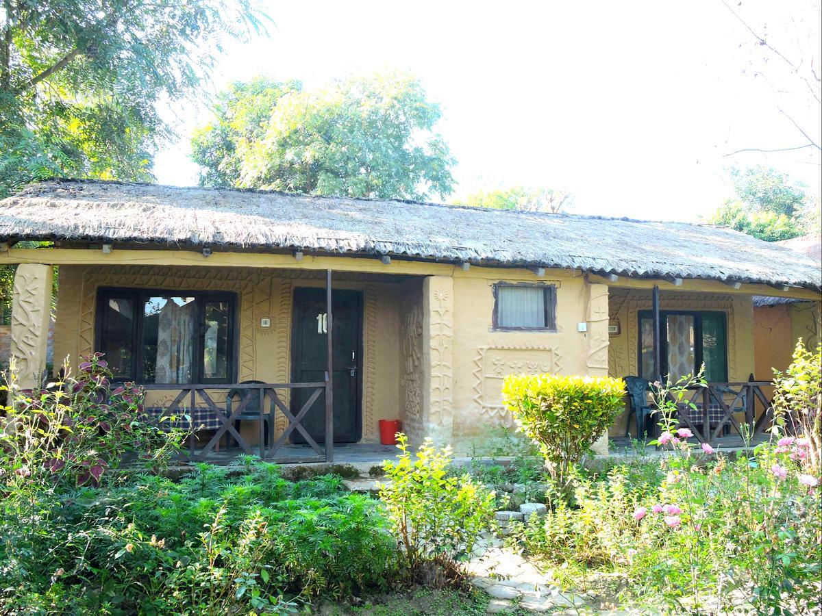 Bardiya Bardia Wildlife Resort מראה חיצוני תמונה